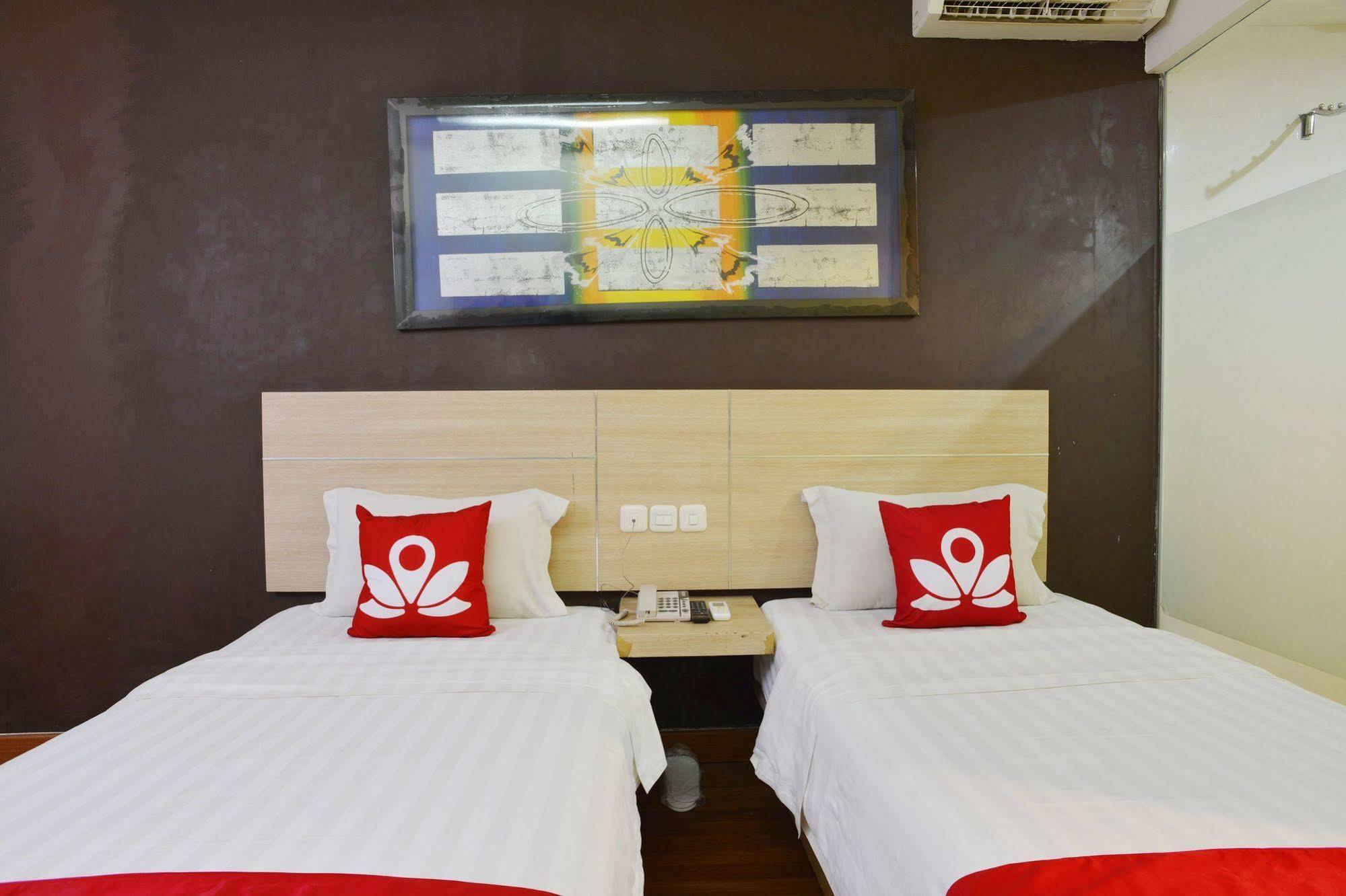 Zen Rooms Rujia Pecenongan 자카르타 외부 사진