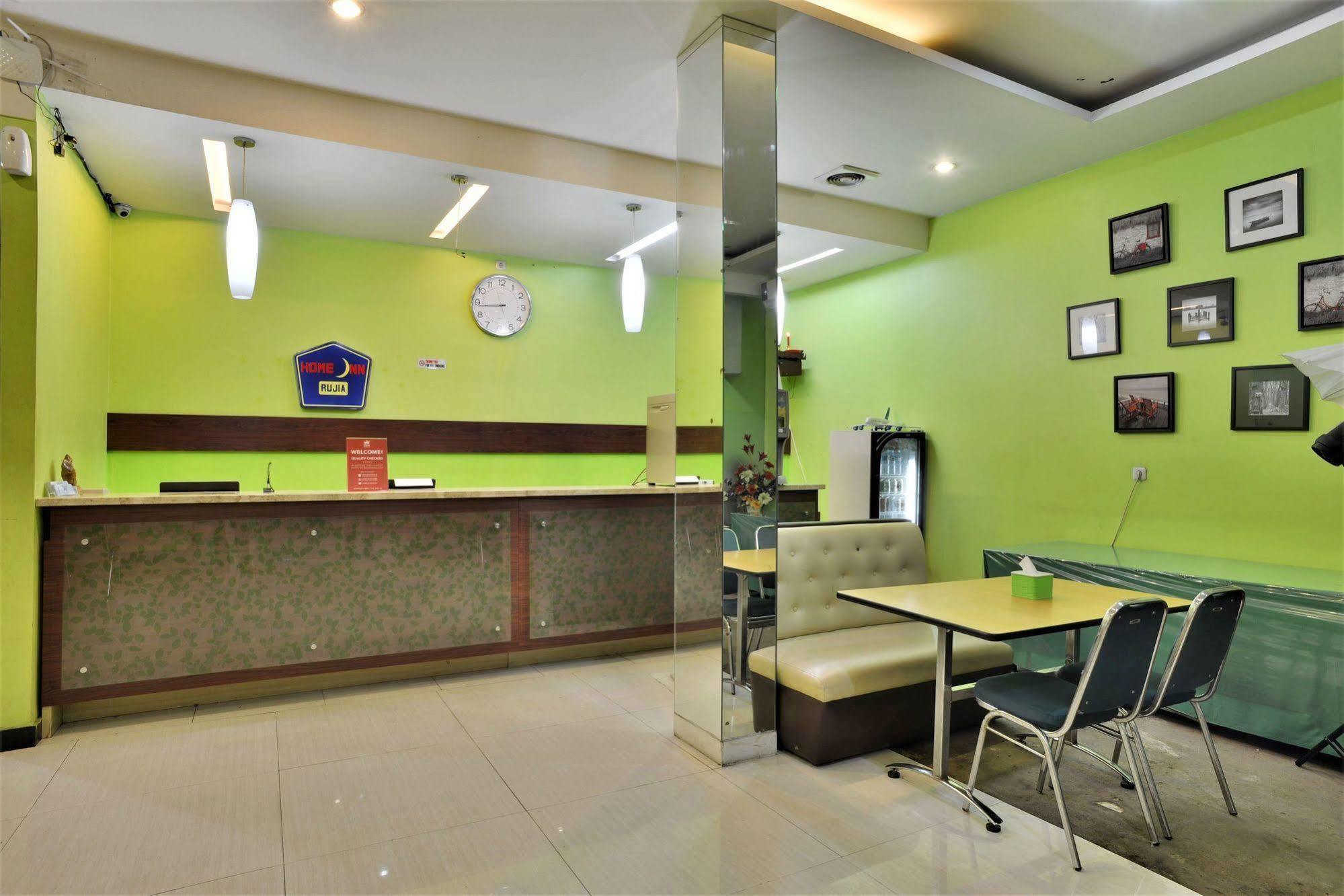 Zen Rooms Rujia Pecenongan 자카르타 외부 사진